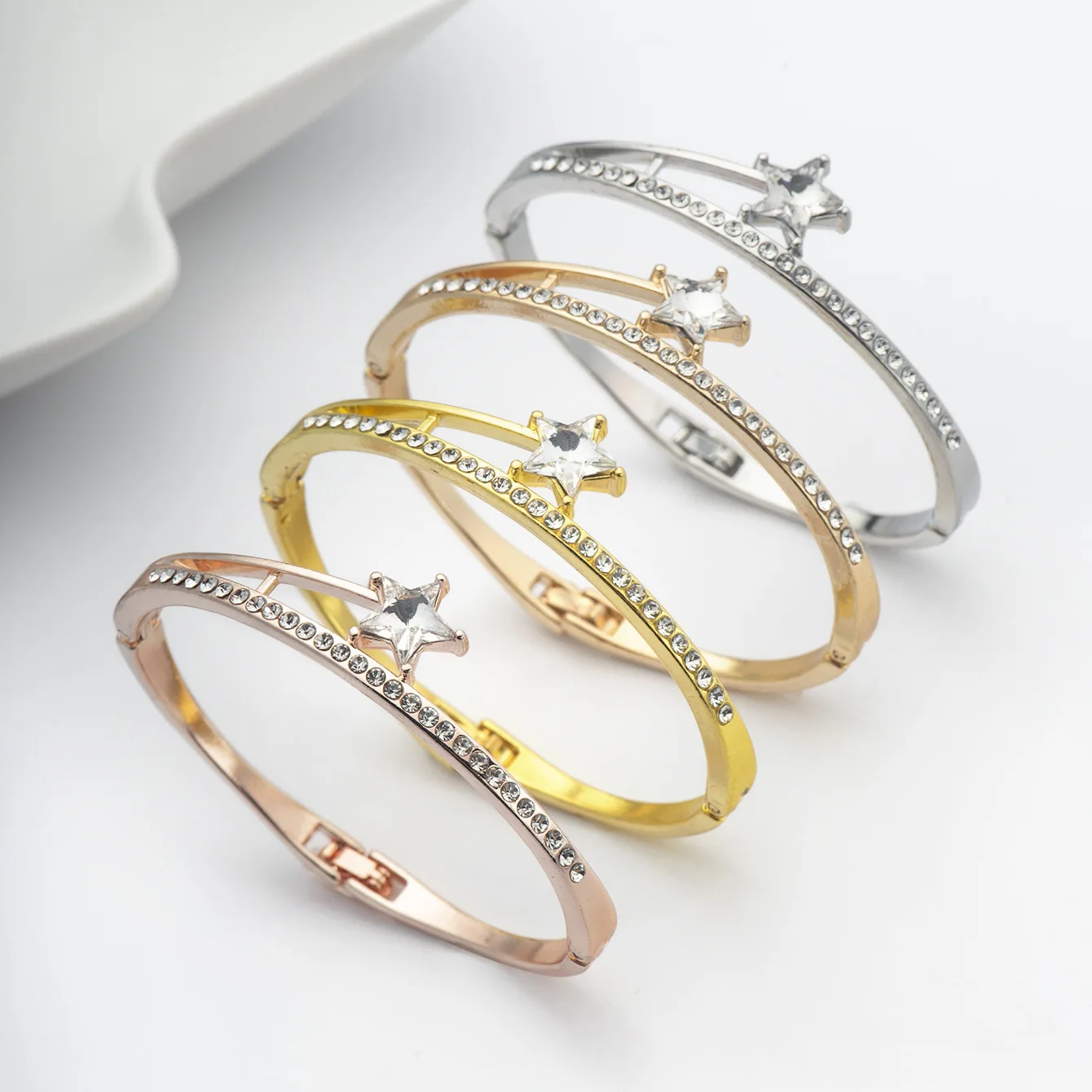 

Fashion Popular Charm five-pointed star Zircon bracelets woman