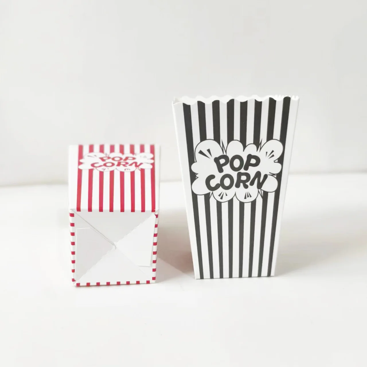 12/36/60 قطعة صغيرة أحمر أبيض وأسود أبيض مخطط أكياس الفشار صناديق الفشار صناديق الفشار لمستلزمات حفلات الكرنفال