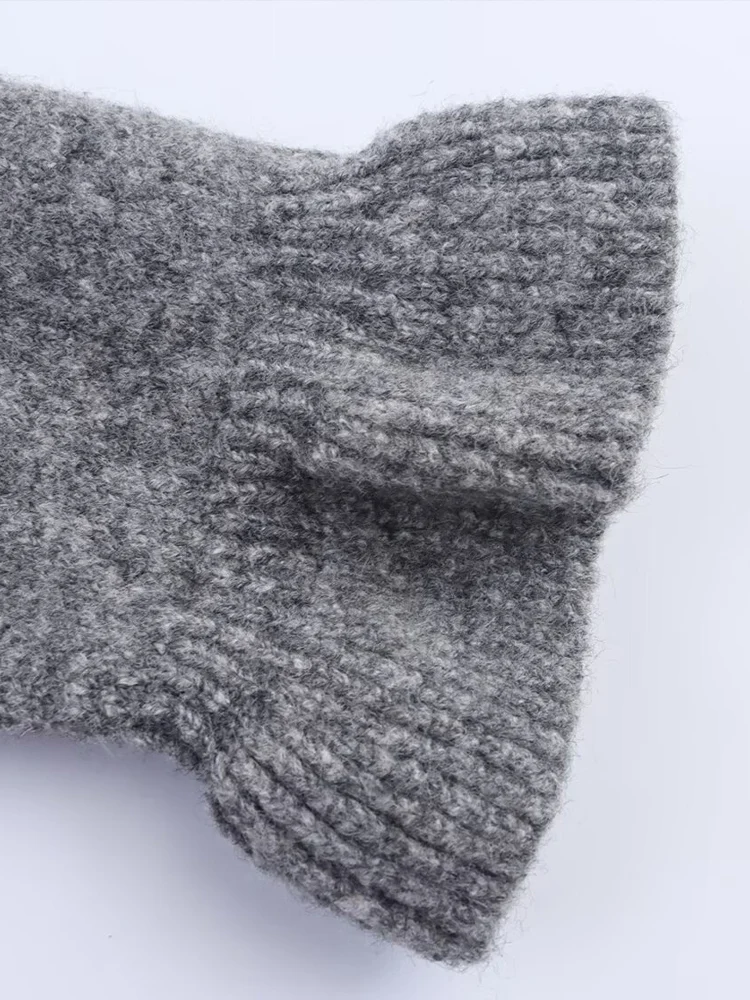 เสื้อแจ็คเก็ตไหมพรมแขนยาวปกเสื้อตกแต่งแบบซ้อนชั้น สไตล์ยุโรปและอเมริกา คอลเลคชั่นใหม่ล่าสุดสำหรับฤดูใบไม้ร่วงปี 2025 สำหรับผู้หญิง