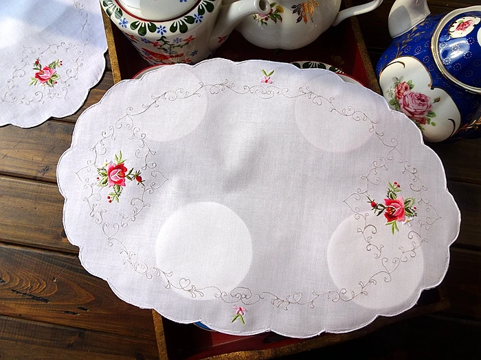 2PCS Cotton Embroidery English Pastoral Vintage Cloth Placemat Hand Towel 28X42CM Rose Handkerchief