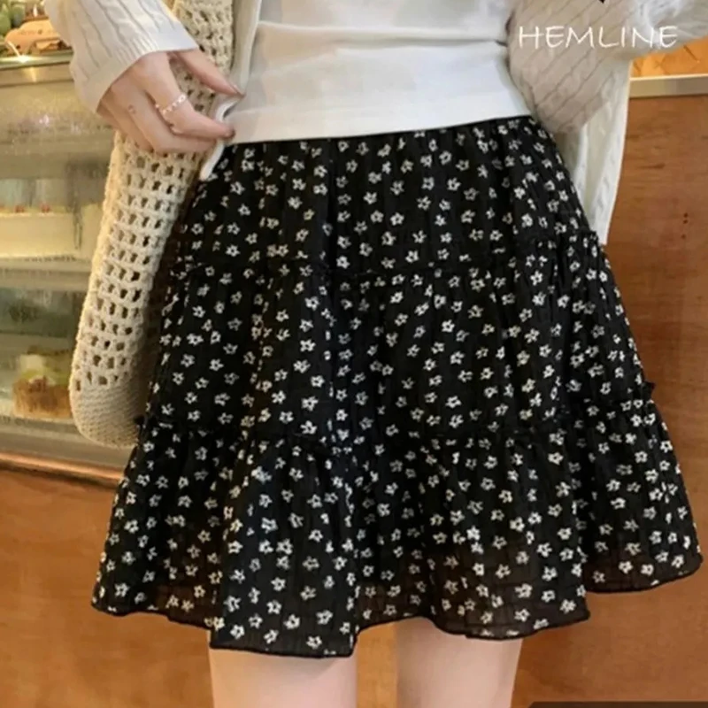 

Summer Floral Black Loose Women Mini Skirt High Waist Sweet Kawaii Commuting Simple Female Cake Skirt Fresh Cate Ladies Skirt