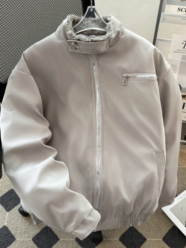 

Мужская зимняя теплая куртка в американском ретро-стиле с воротником-стойкой, утепленная хлопком, свободного кроя, модный бренд, с меховым воротником, на подкладке из хлопка.