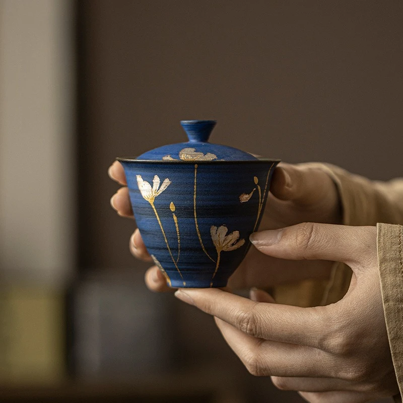 Klein blue pink cover bowl handmade coarse pottery tea bowl teacup gold and silver pure hand-painted Gesang flower tea maker