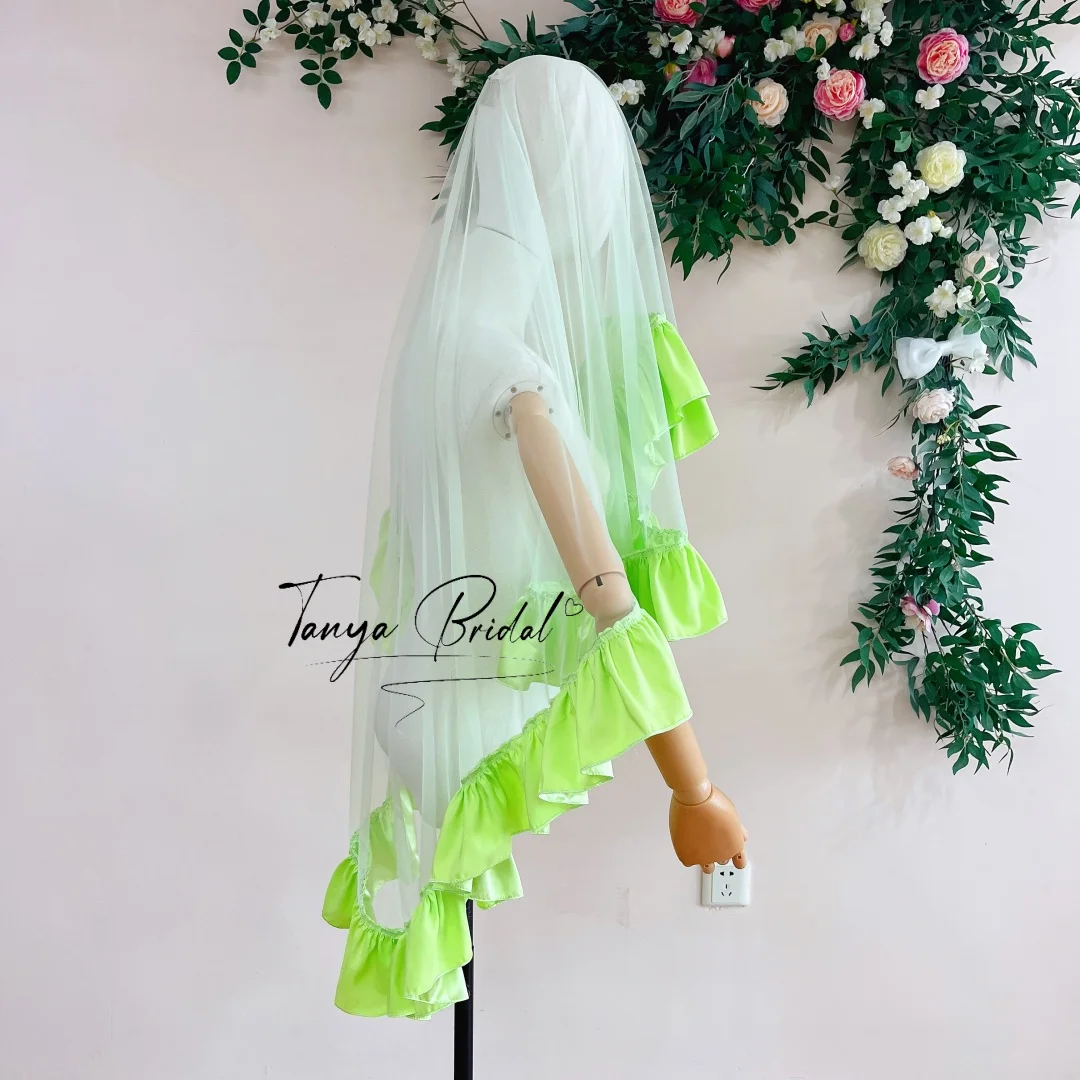 romantic-neon-green-short-wedding-head-veil-with-comb-ruffled-tulle-brides-bachelorette-costume-hair-accessory-party-veil-for-br