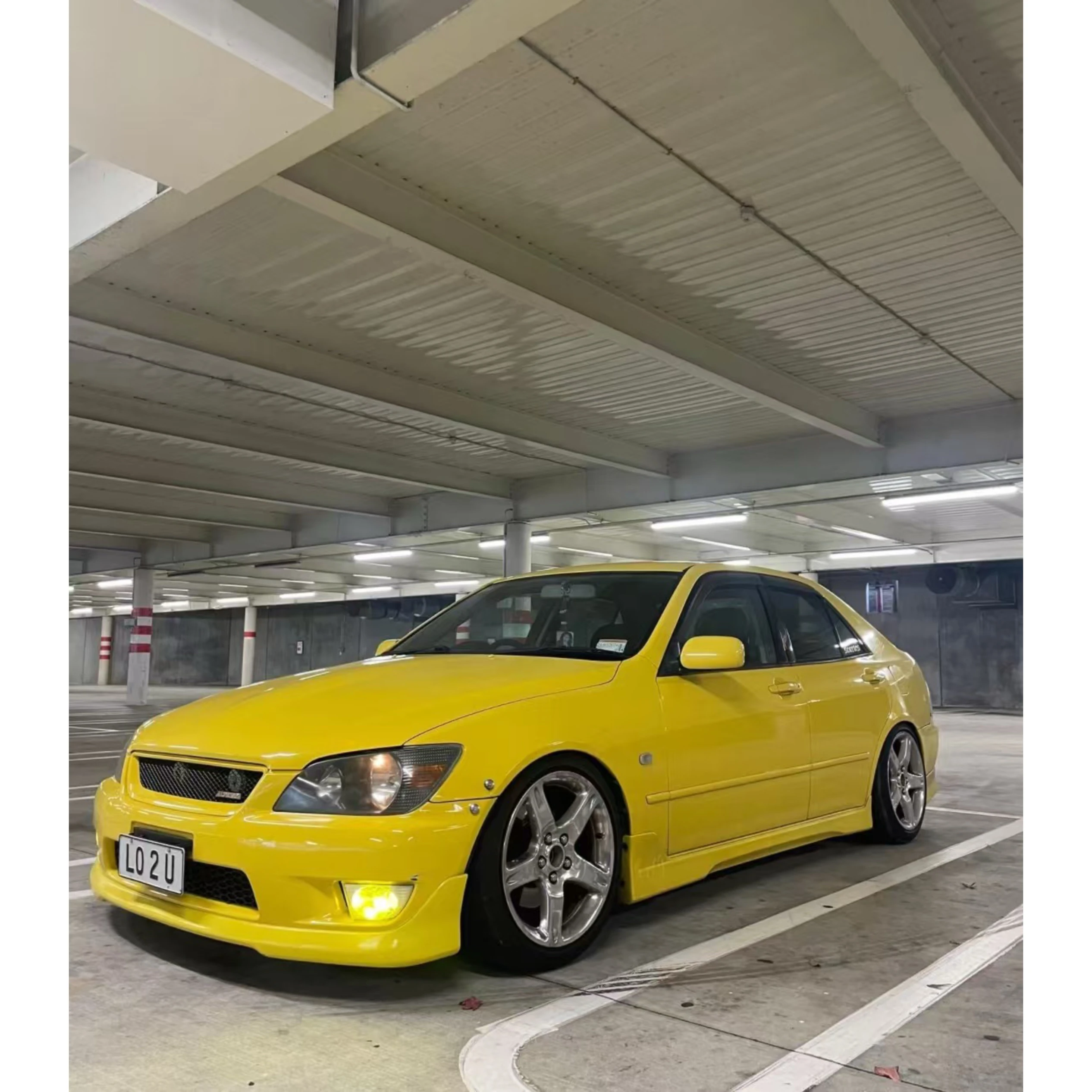 

For Lexus LEXUS IS200 altezza modified TRD small surrounded ground biting shark front and rear lip side