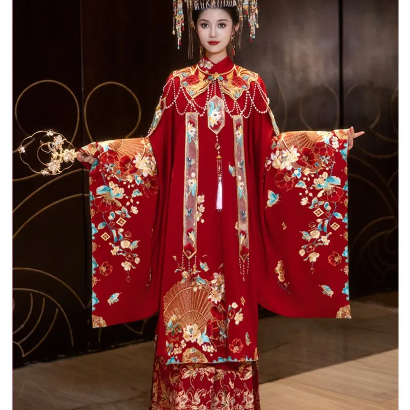 Heavy industry red robe with embroidered front opening long gown Han phoenix crown and robe Chinese wedding style