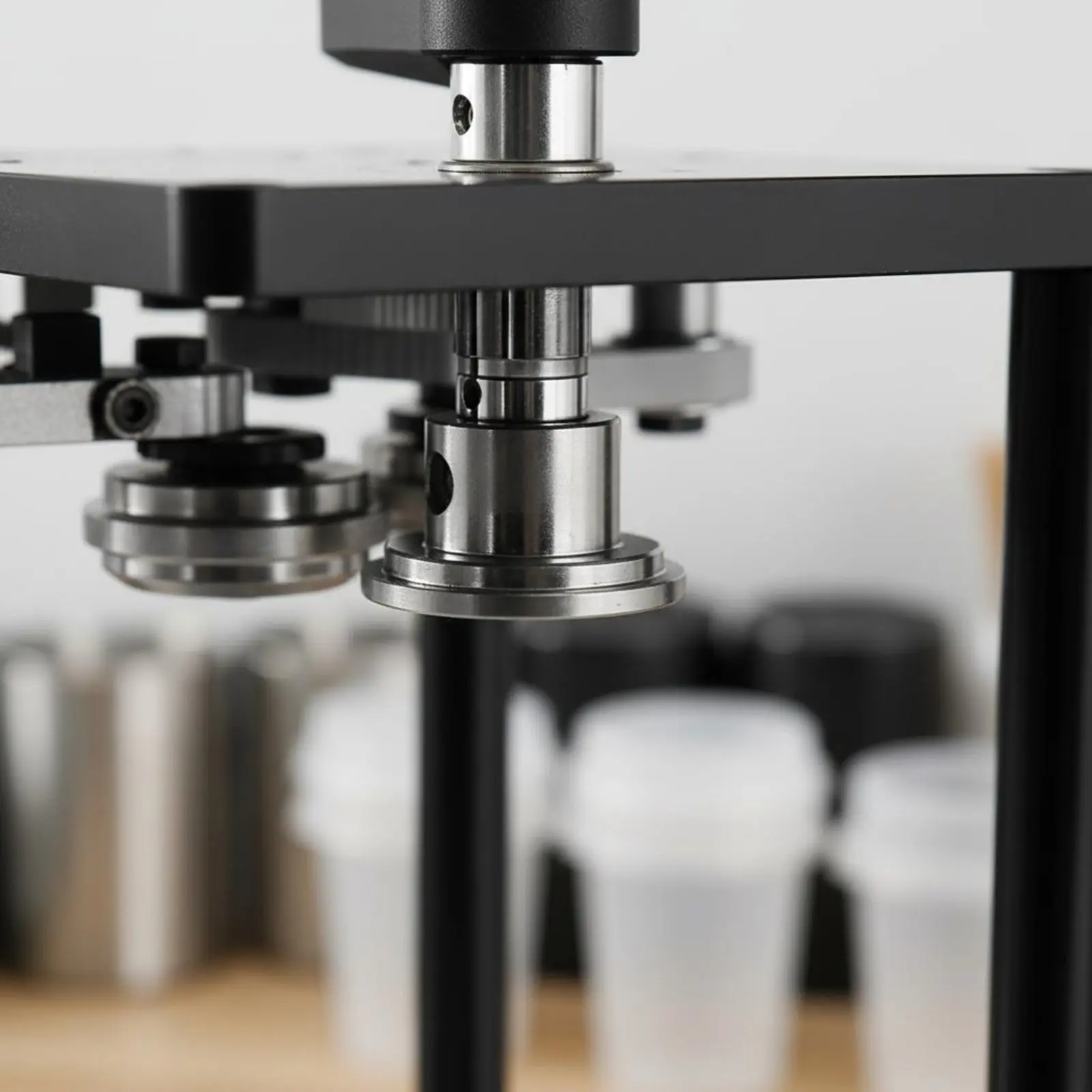 

Hand Crank Can Sealer Portable Design Manual Can Seamer Canning Equipment Watertight Close Sturdy-Duty Construction for Cafes