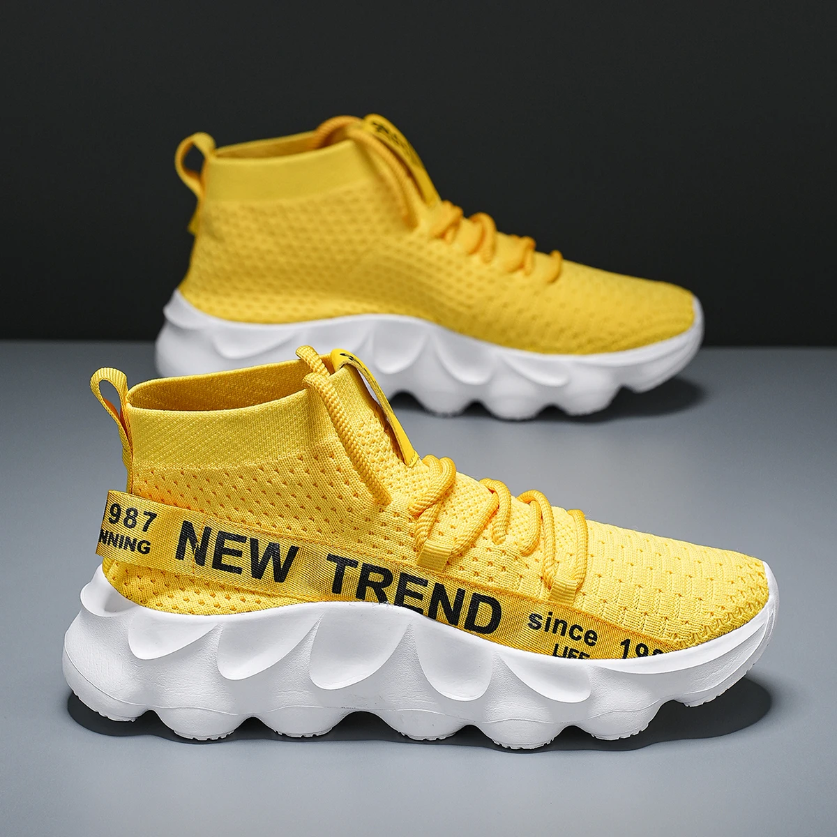 Men's Large Size Outdoor Hiking And Running Shoes Comfortable Casual Versatile Fashionable Sports Shoes for Couples Training