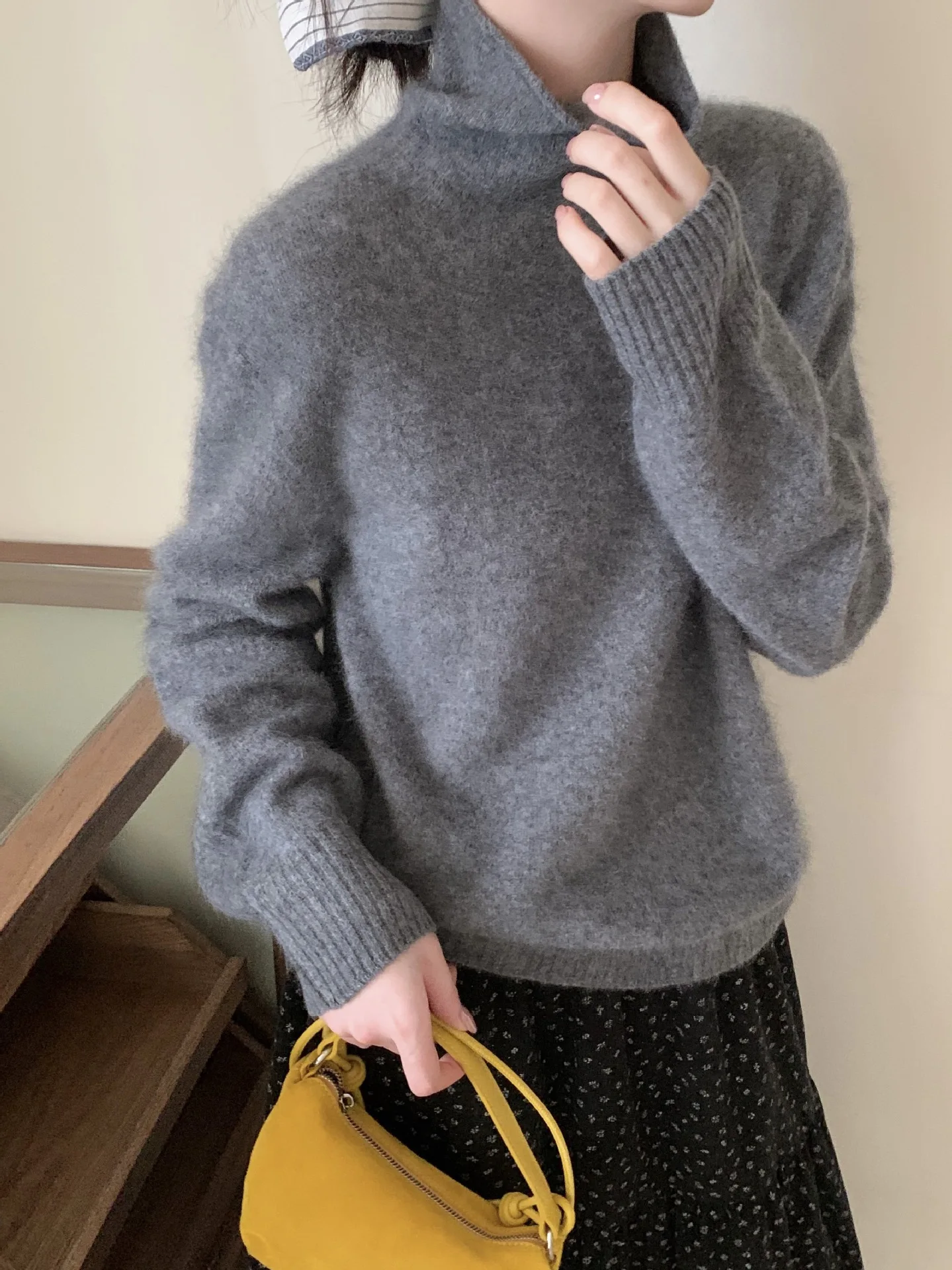 

Шерстяной свитер, корейский однотонный свитер с высоким воротом, легкий роскошный шерстяной кашемировый вязаный базовый свитер