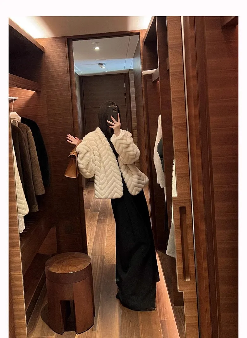 Elegant V Neck Herringbone Short Faux Mink Fur Jacket Women Long Sleeve Plush Jackets Woman Autumn Winter Fluffy Warm Outerwear