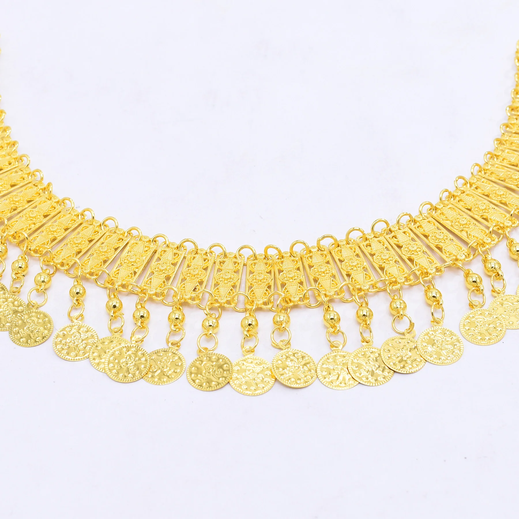 European and American Vintage Charming Light Luxury Golden Metal Patterned Round Disc Bell Tassel Alloy Waist Chain for Women