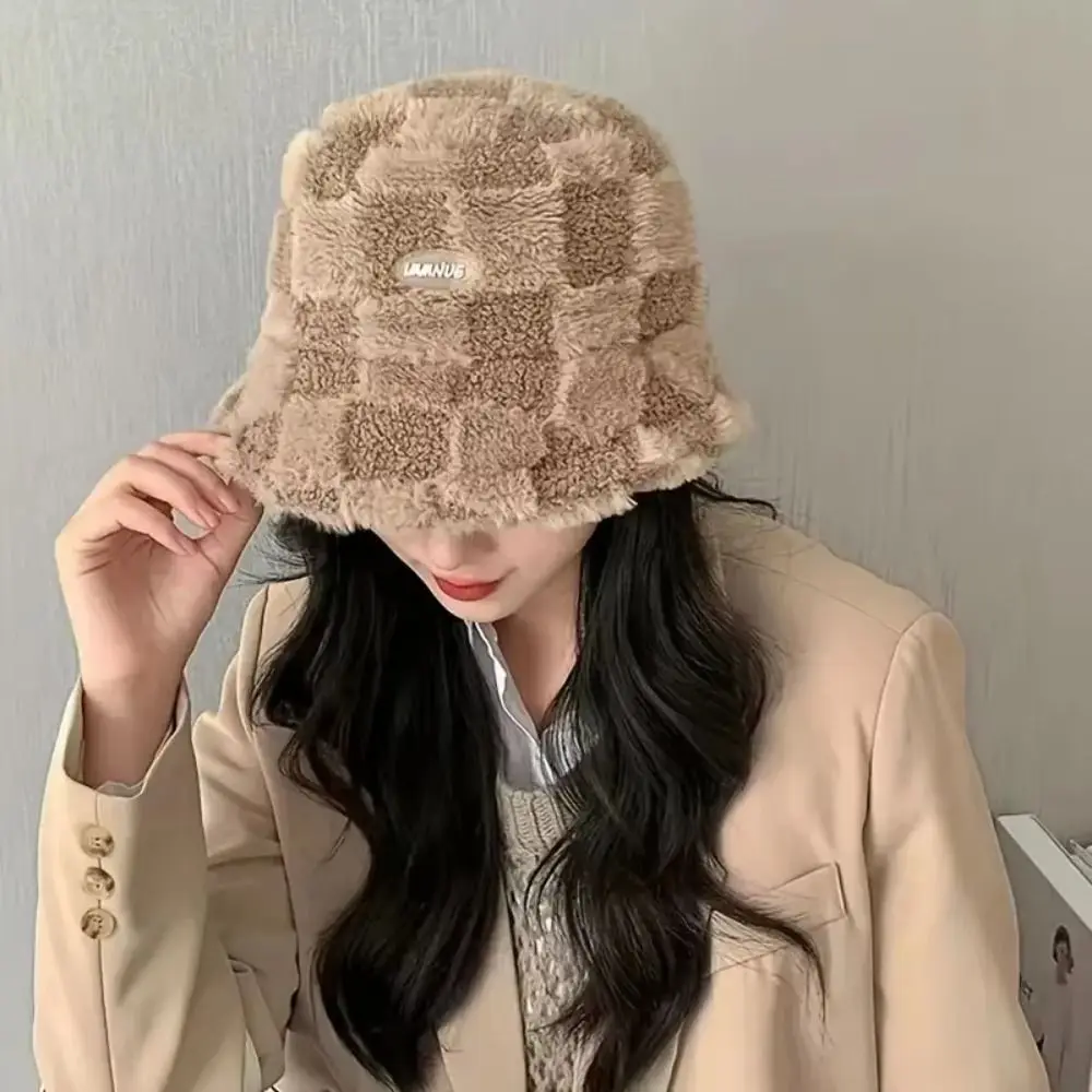 

Keep Warm Plaid Checkered Women Bucket Hat Faux Fur Wind-Resistant Checkered Basin Hat Warm Thicken Basin Cap Travel