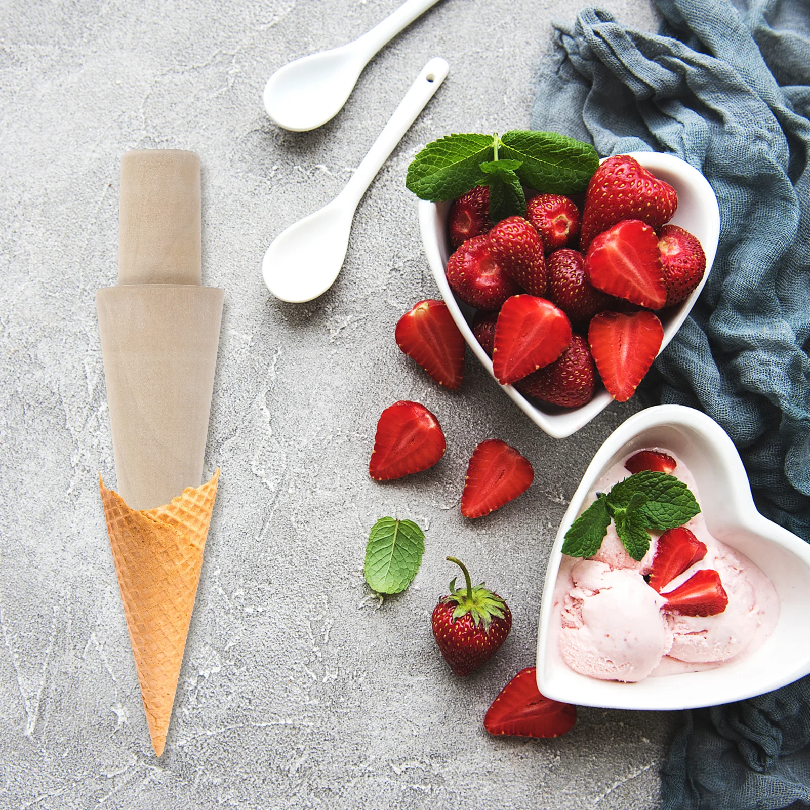 

2pcs Wooden Ice Cream Horn Mold Thickened Portable Rolling Tool For Cream Cone Making Diy Kitchen Cooking Equipment