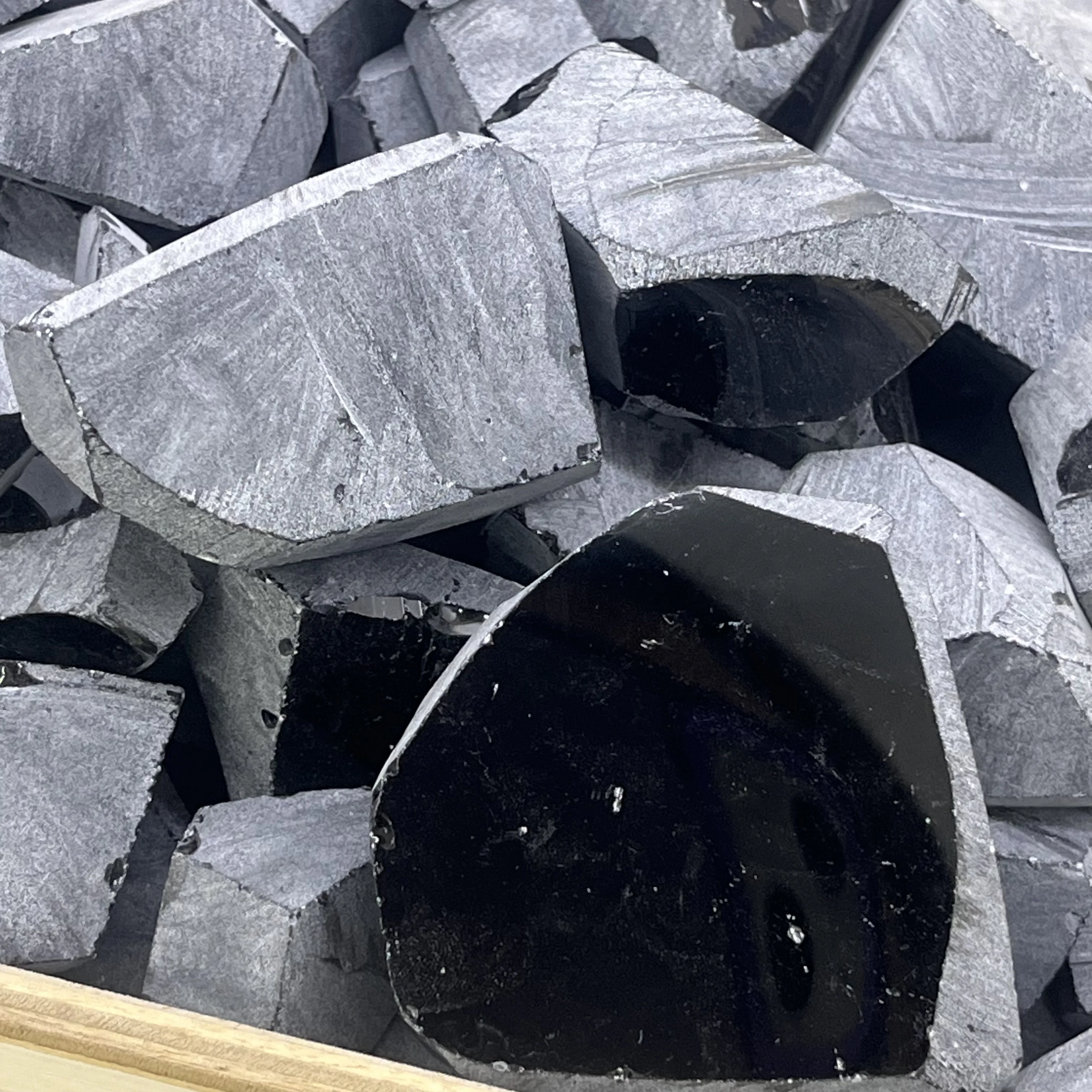 200g/Bag High Quality Nano Gems  #A-756 Dark Grey Nanosital Rough Stone For Jewellery Making