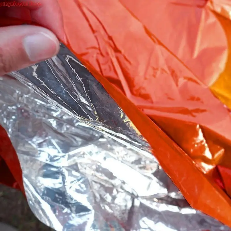 E8BA Lightweight Survival Poncho Waterproof for Wind & Rain Shielding In Emergencies