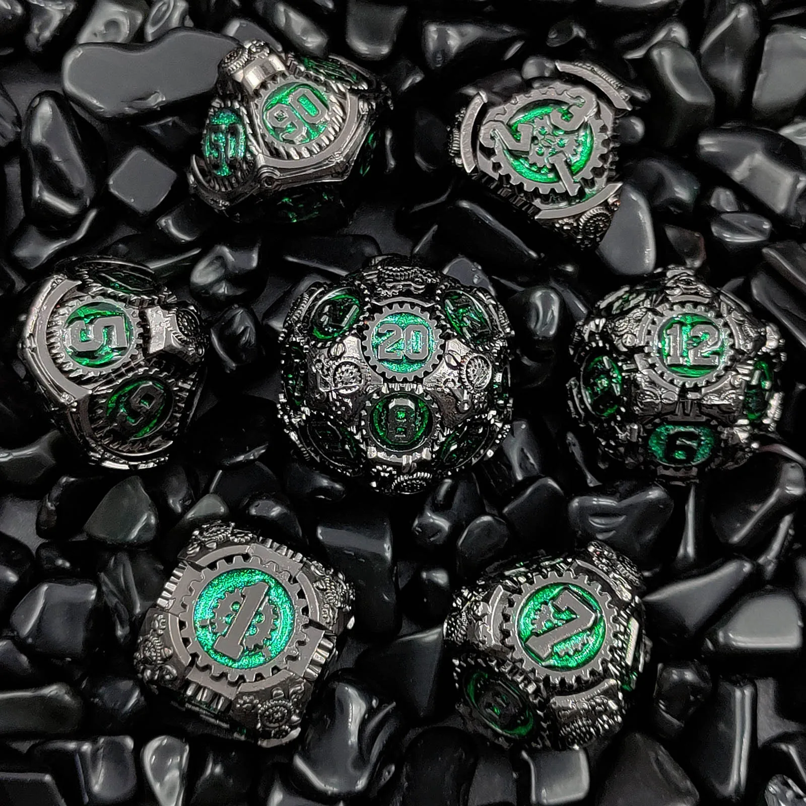 

7Pcs DND Metal Dice Set Sparkling Green Gear Dice D&D Board Game Dungeons Dragon TRPG Polyhedral Digital Dice Table Game D6~D20