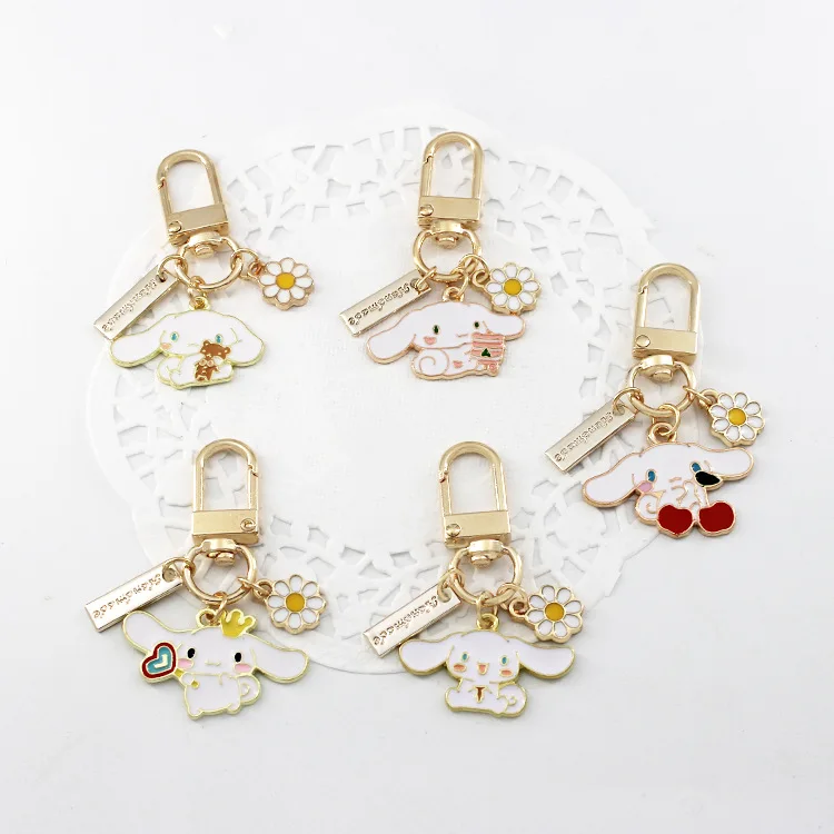 

MINISO Creative Cute Cartoon Sanrio Cinnamoroll Dog Daisy Flower Alloy Keychain Accessories Bag Pendant Girls Gift Bag Ornament