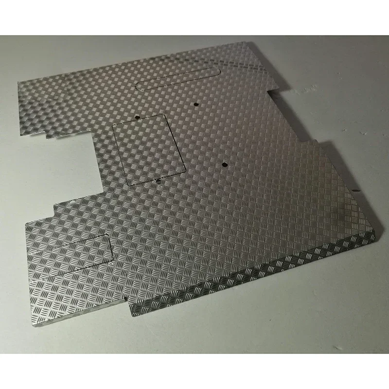 1 Uds. Placa de deslizamiento grande de Metal plateado de simulación para 1/14 Tamiya RC camión coche Scania R730 R620 R470 56323 piezas de juguete Diy