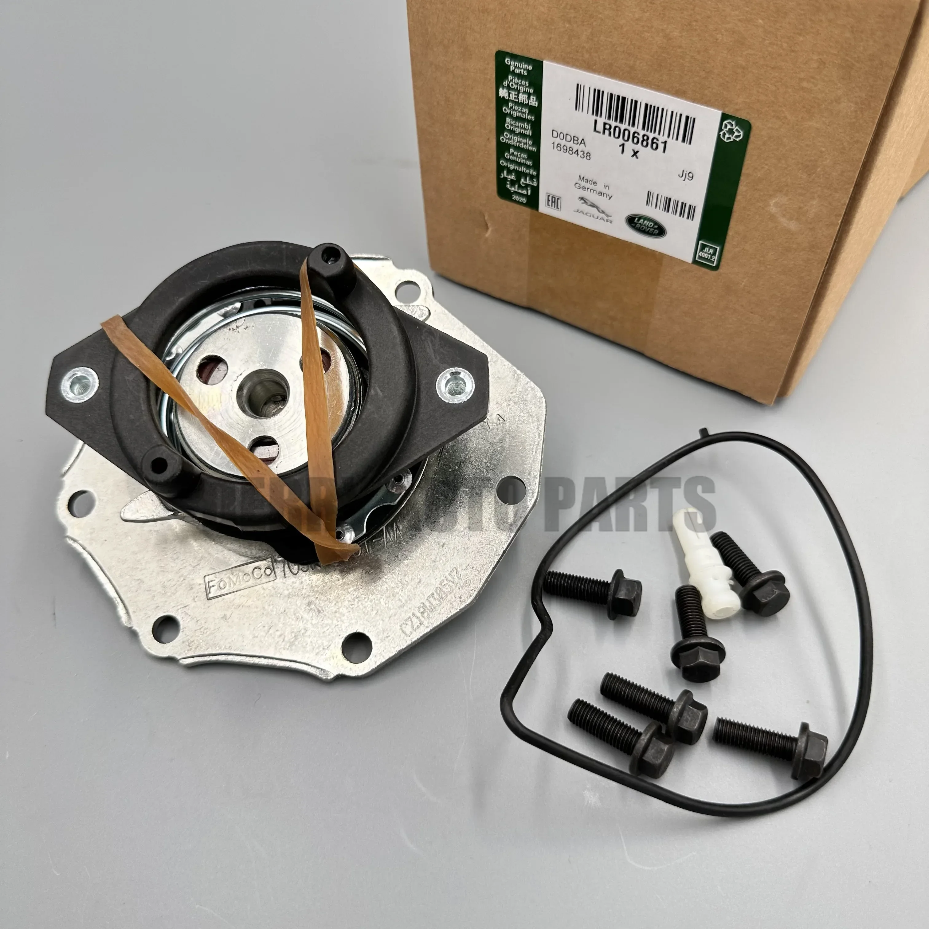 

Petrol Coolant Water Pump LR006861 Fit For Land Rover Range Rover Freelander 2 LR2 2006-2014 3.2L