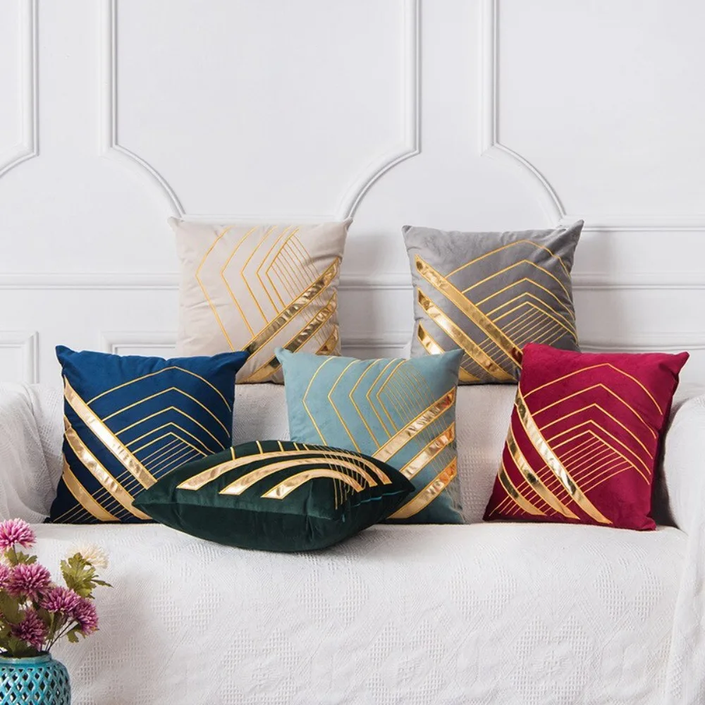 CIFBUY Luxurious Golden Bronzing Thick Velvet Cushion Cover Warm Decorative Throw Pillow Case for Home New Year