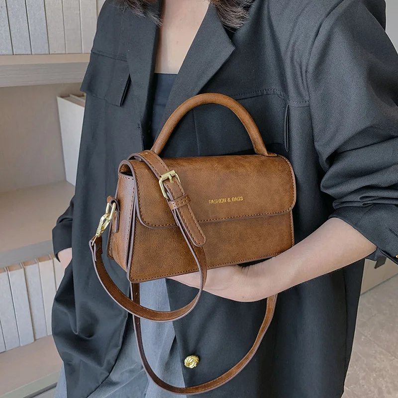 Retro Shoulder Bag Women's New Women's Underarm Bag Advanced Sense Small Square Bag Western Style Simple Crossbody Bag Bag