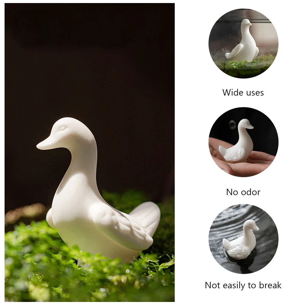 

Ceramic Duck Tabletop Ornament Charming Desktop Decoration Adorable Home Adornment Ideal for Living Room Study Office White