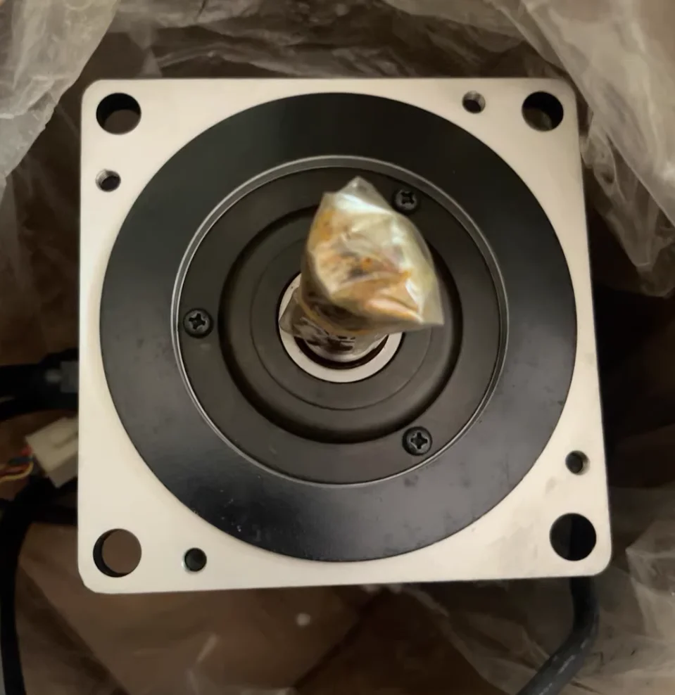 SGMPH-15A1A-YR12 Brand New Servo Motor，SGMPH 15A1A YR12，Fast shipping