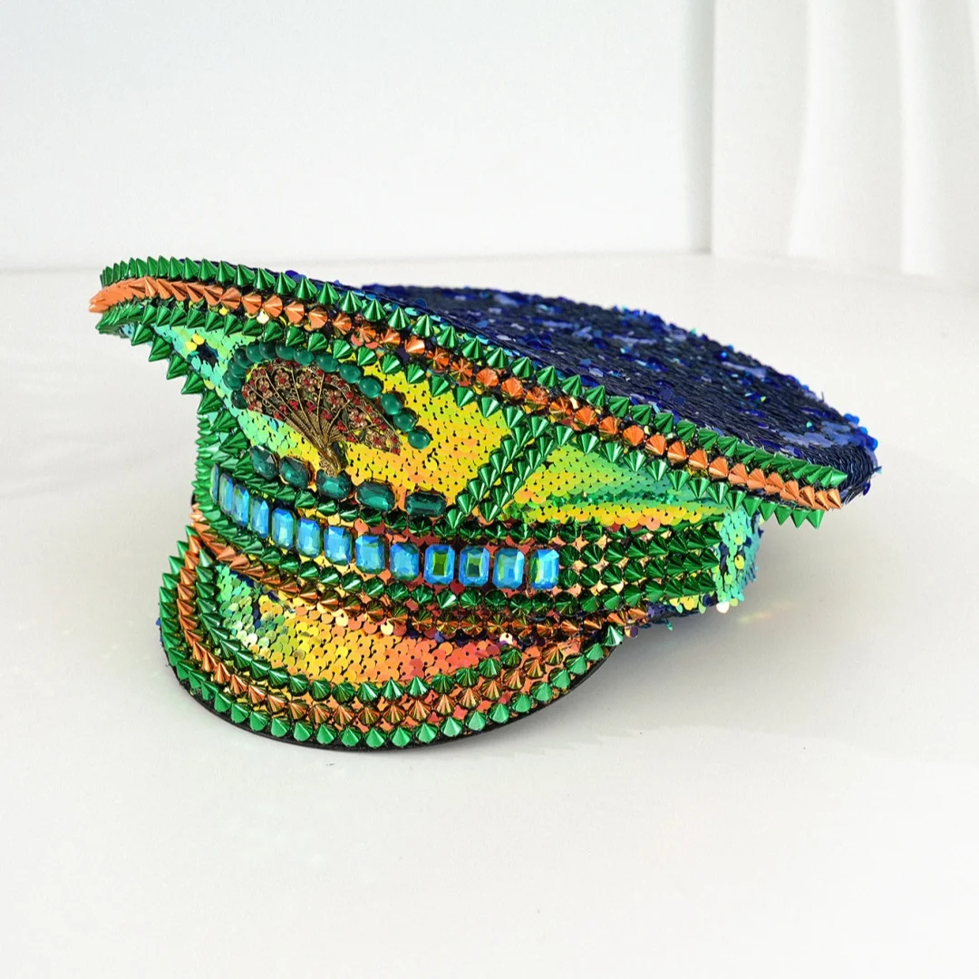 قبعة كابتن Steampunk باللون الأخضر اللامع من HongLuan مصنوعة من حجر الراين لمهرجان رجل محترق، إكسسوارات عسكرية عتيقة وقبعة رجل