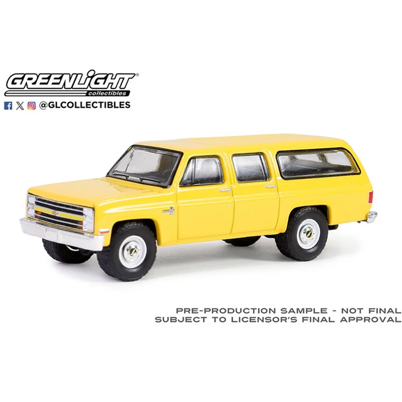 

Greenlight 1:64 1987 Suburban K20 Deluxe Edition 1986 GMC Suburban Series Alloy Car Die Casting Model Collect Ornaments