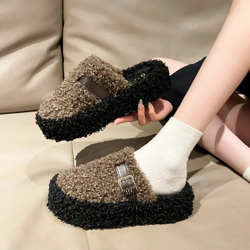 Warm Lamb Hair Slipper Women Korean Fashion Plush Mule Slippers 2024 Retro Outdoor Soft Cork Buckle Flat Slides Slippers