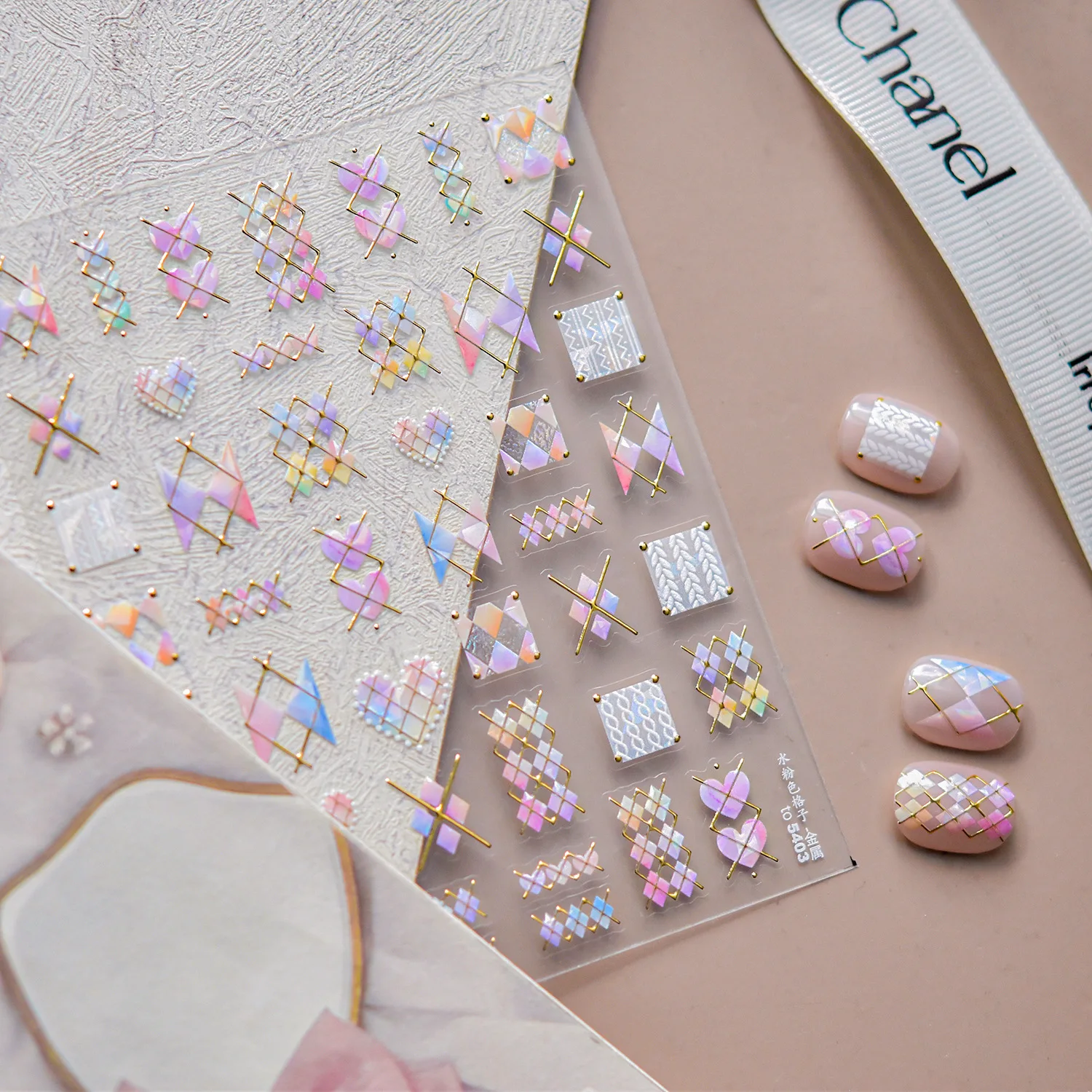 Gold-embossed Nail Art Stickers Luxury Pink Love Heart Checkered Decorative Stickers For Nails Back Adhesive Nail 3D Accessories
