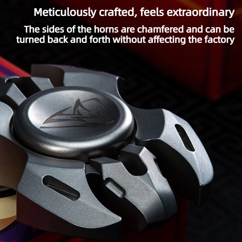 WKEDC Minotaur Two-Leaf Buckyball Mechanical Metal Finger Spinner Stress Relief Toy