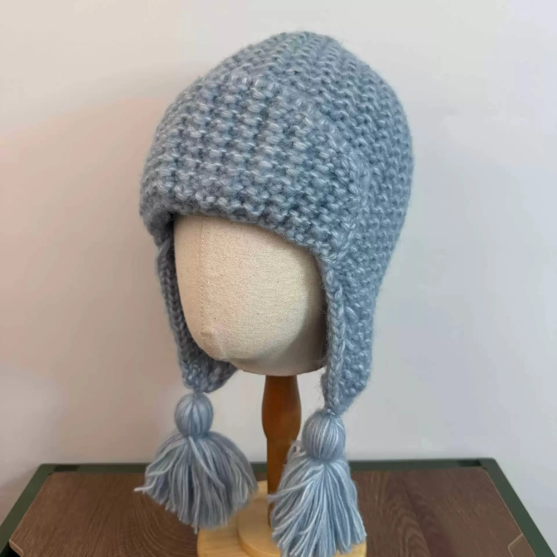 2026 Women’s Cute Tassel Braid Wool Ear-Covering Hat, Aviator-Style “Lei Feng” Hat—Warm, Versatile, Pull-Over Beanie