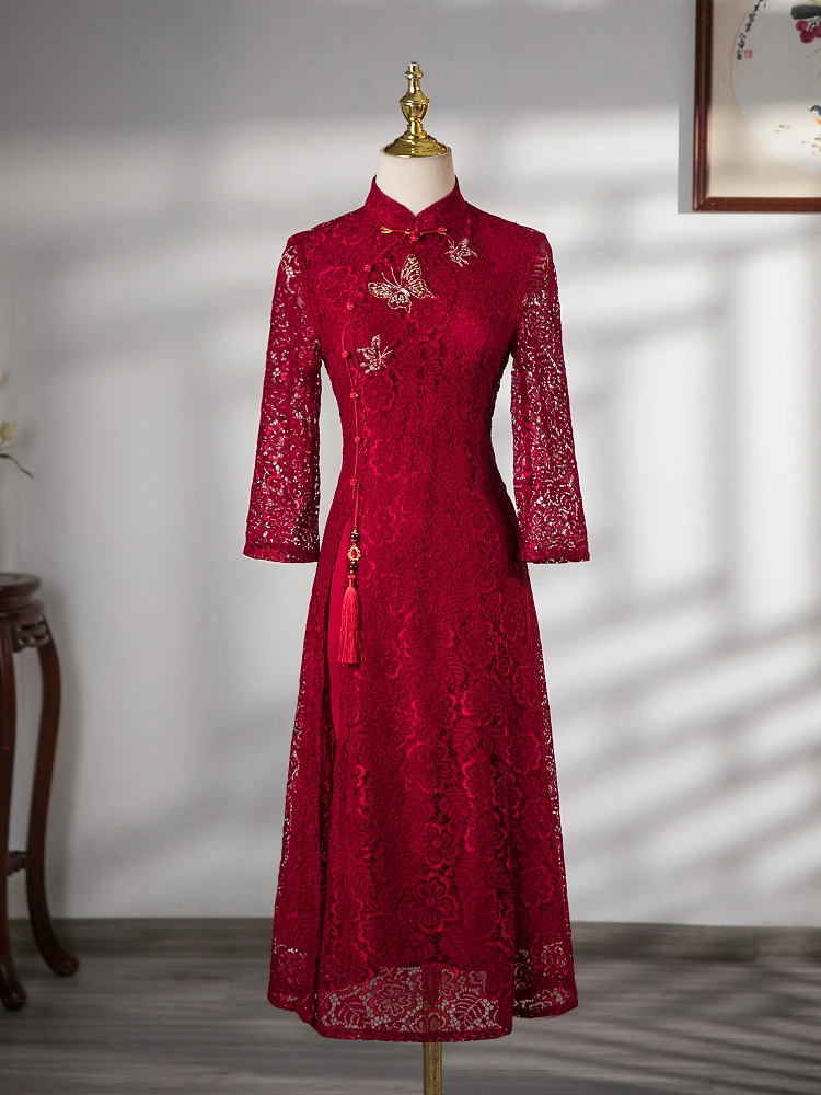 

Красное кружевное ципао для свадебного банкета, китайское свадебное платье из дышащего полиэфирного волокна, длинное ципао с косым воротником