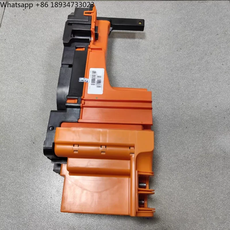 

Для BMW X6-E72 Hybrid Edition SME: Блок управления высоковольтной батареей, контактор, компьютерная плата