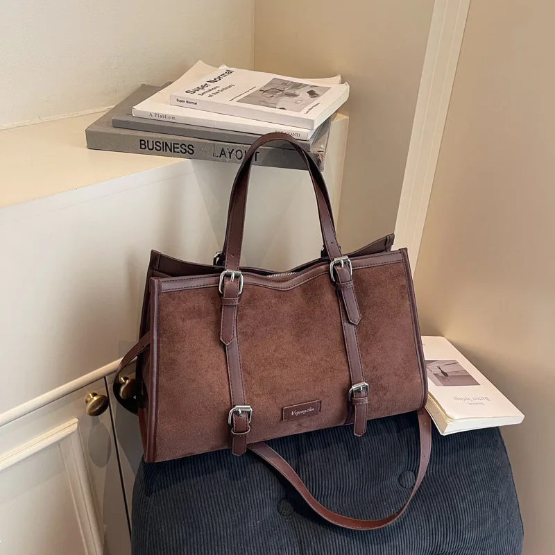 

2025 Korean Style Tote Bag, Spacious Shoulder Purse for Women, Minimalist Vintage Crossbody, Versatile Day to Night Bag