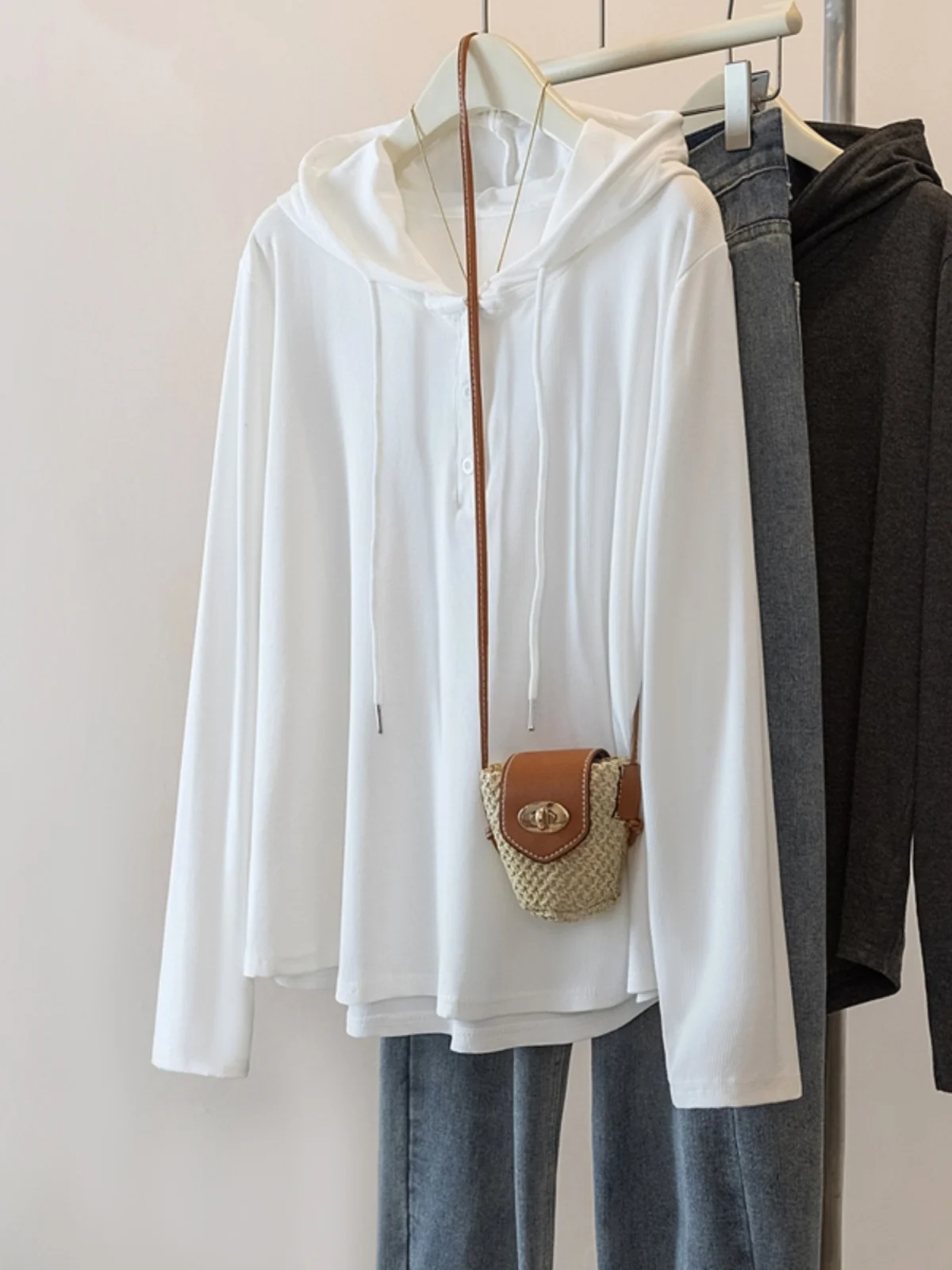 White Hooded Long Sleeve Base Shirt Women's Casual Loose Belly Covering Spring Autumn plus Size Comfortable Creative T-shirt
