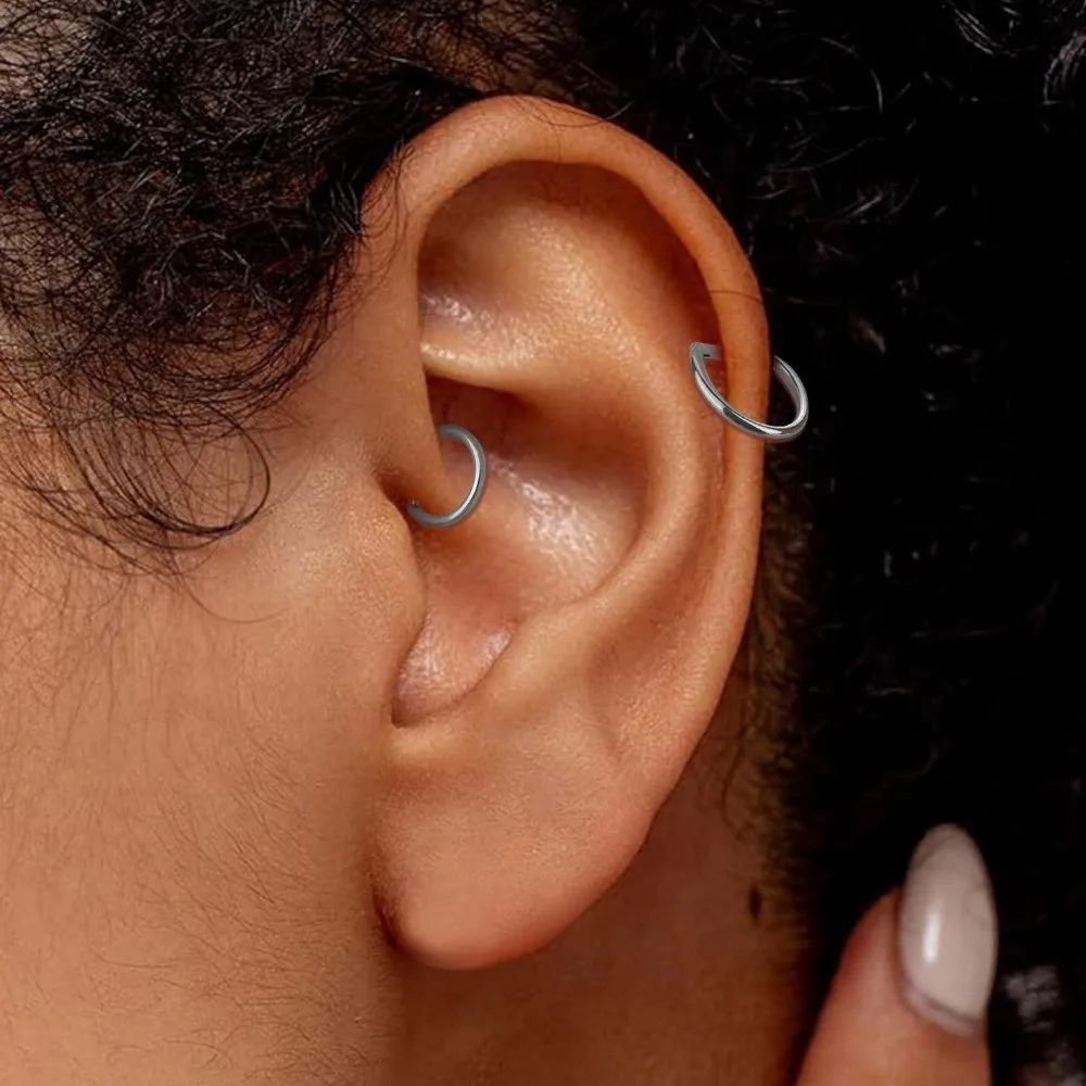 New F136 Titanium Nose Clicker Hoop 16G D Shape Silver Gold Conch Helix Earring Hinged Closure Piercing Clicker Ring Body Decor