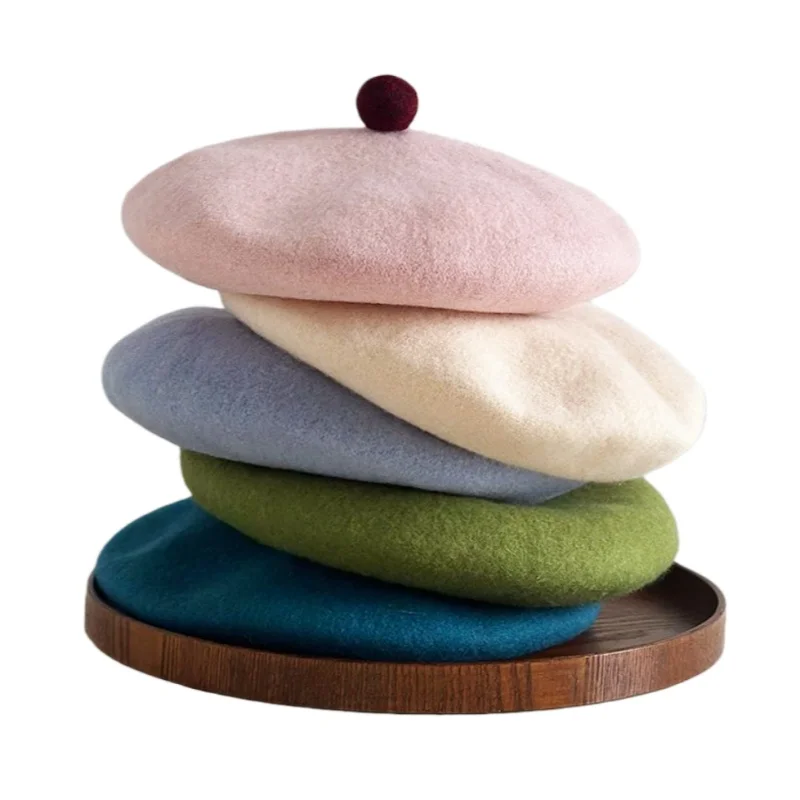

Cute Spooky Ball Beret Hat Korean Fashion Versatile Warm Painter Hat for Autumn Winter Trendy And Cozy Artist Cap
