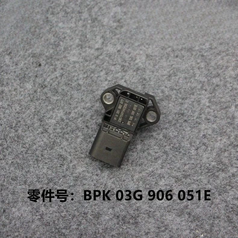 

Датчик давления во впускном коллекторе для Audi A4L Q5 A5 Q3 A6L Multivan 0281002977 03G906051E