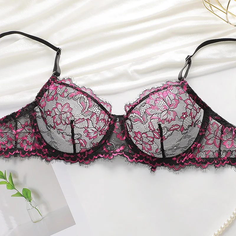 Set di reggiseno e slip con contorno di lingerie push up con ferretto in pizzo sexy per le donne che raccolgono set di bralette ricamate con biancheria intima sul petto