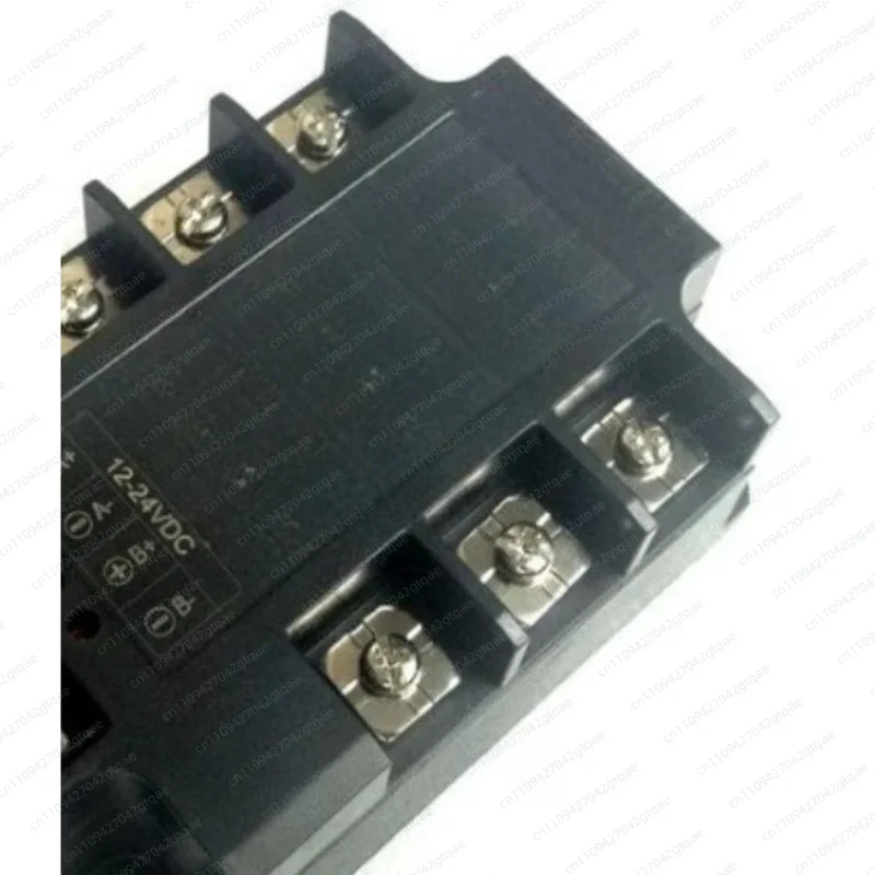 Smart Three Phase AC Motor Reversing Solid State Relay Module 15A Forward Reverse Control Switch Industrial Motor Controller