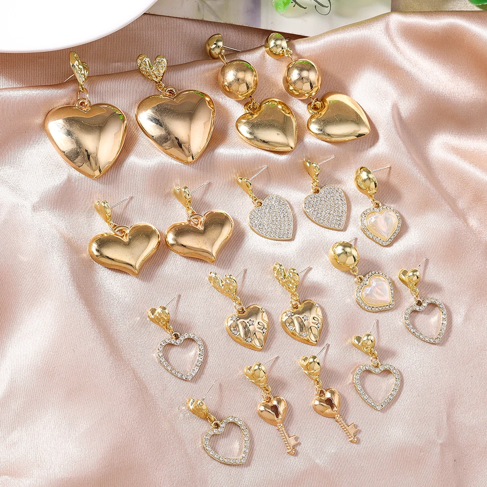 Aihua Minimalistische Goldfarbene Koreanische Herz-Ohrstecker für Frauen, Edle Schmuckgeschenke für Verlobung, Hochzeit und Party – Detail 2