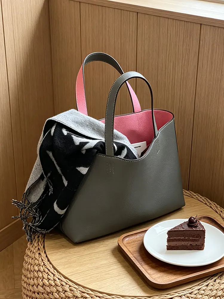 

Grey Powder Color Block Large Capacity Tote Bag Women's 2026 New Luxury Commuter Single Shoulder Underarm Bag Soft PU Leather