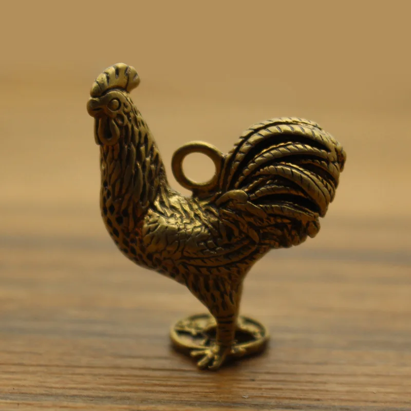 Brass Rooster Metal Figurine Pendant Car Keychain Pendant DIY Brass Retro Accessoires Miniatures Lucky Chicken Desk Decoration