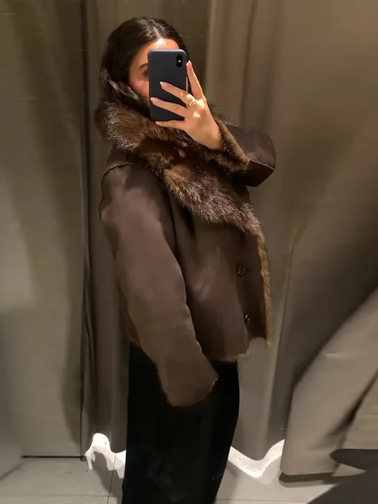 

Lady Chic High Street Outerwear Winter Warm Lapel Faux Fur Short Jacket Women Reversible Long Sleeve Single-Breasted Thick Coat