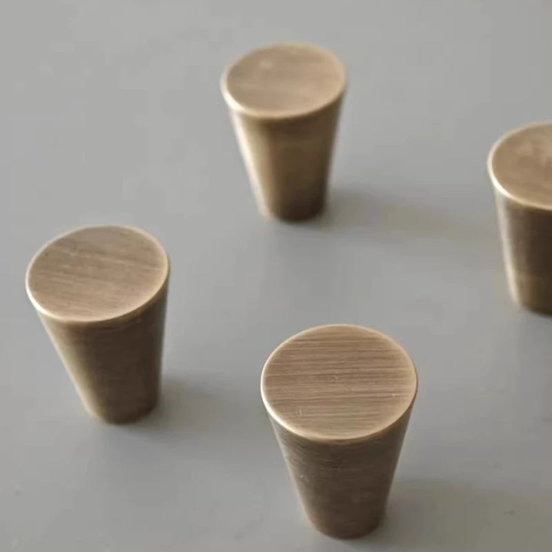 

Brass drawers, modern minimalist kitchen cabinets, wardrobe doors, antique bronze single hole retro mini handle handles