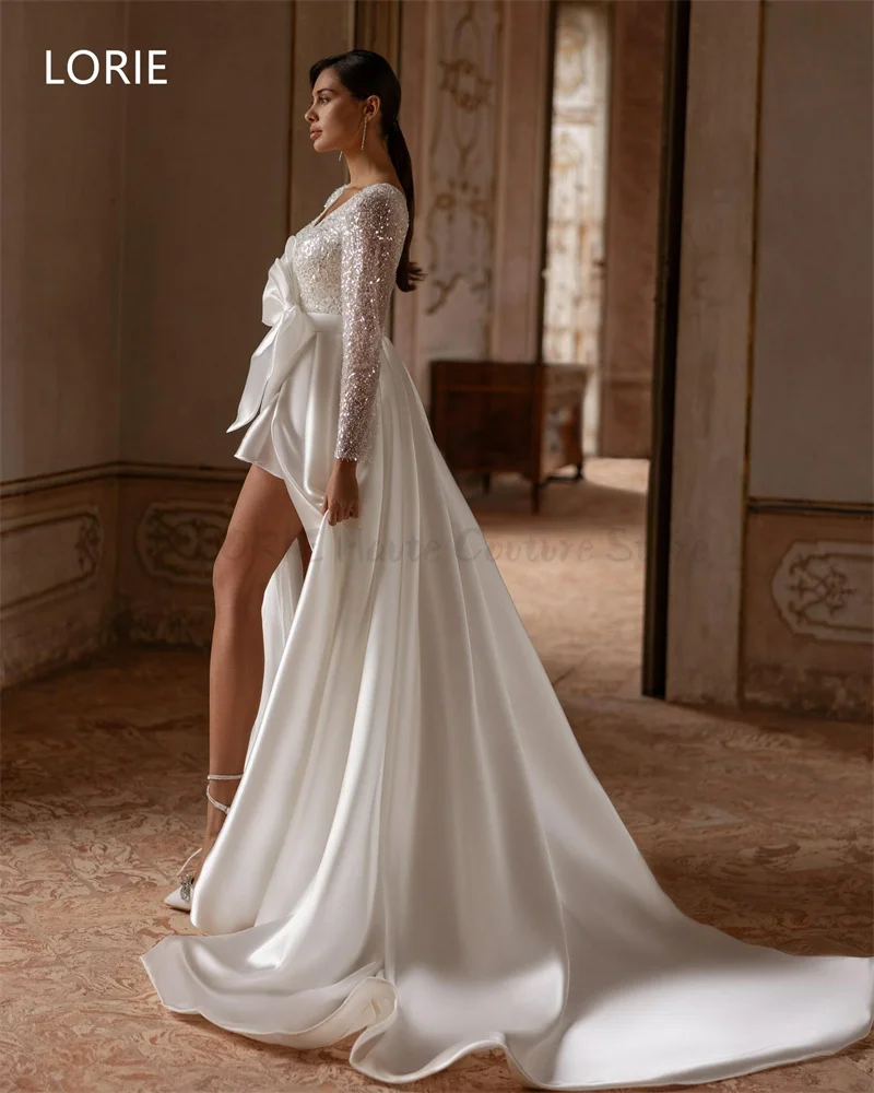 LORIE ساتان لامع على شكل حرف a أنيق مزين فستان الزفاف فتحة جانبية زي العرائس على شكل حرف v بدون ظهر ثوب زفاف مخصص 2025