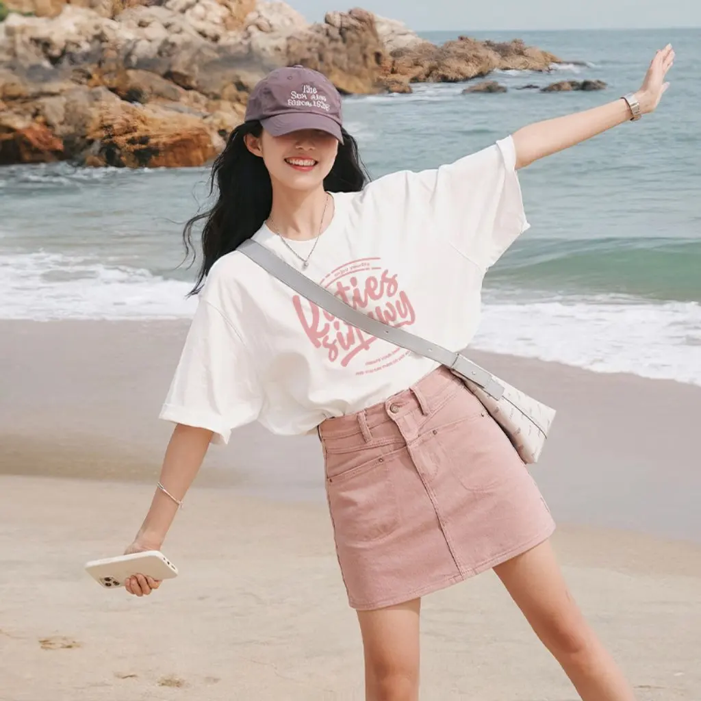 

Chic Summer T-Shirt Women's Fashionable Casual Top Sleeveless Graphic Tee