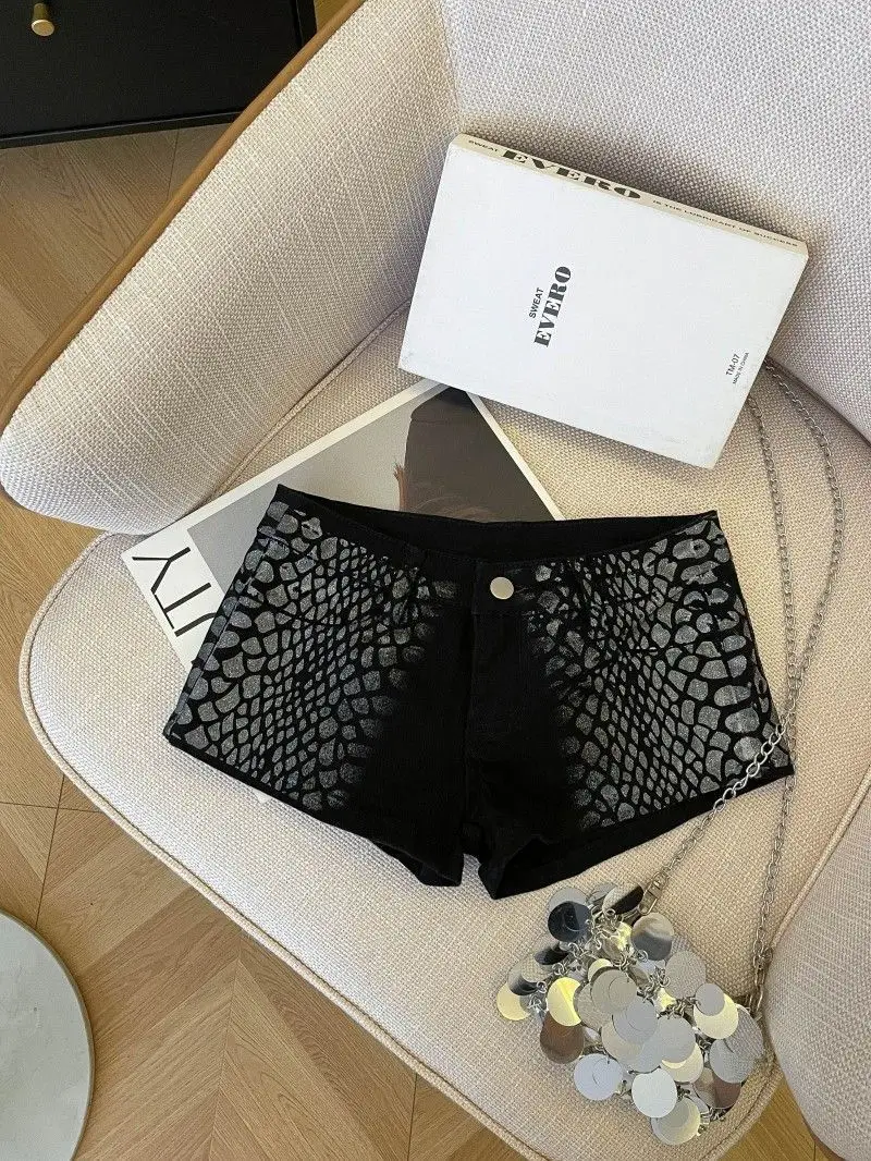 Spice Girl Y2k Black Snake Pattern Low Waist Denim Super Shorts Women's Summer Tight Hip-wrapped Elastic Jeans Hot Pants
